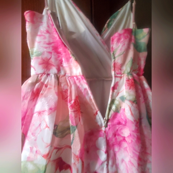 TRIXXI CLOTHING COMPANY SIZE 3 JUNIOR FLORAL FLITTER DRESS - Picture 5 of 16